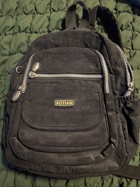 Black Everyday Backpack